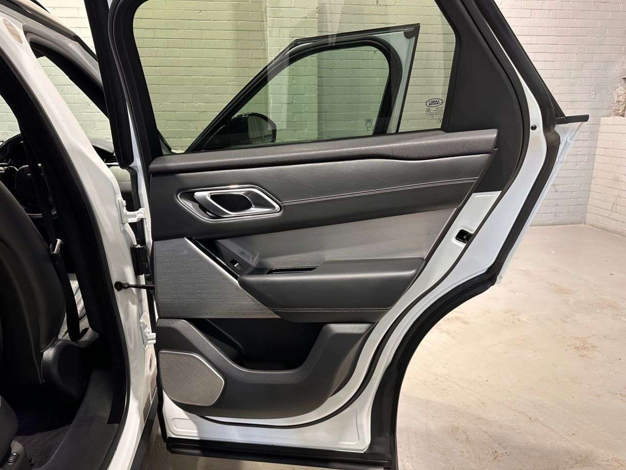 2019 LAND ROVER RANGE ROVER VELAR 2019 LAND ROVER RANGE ROVER VELAR