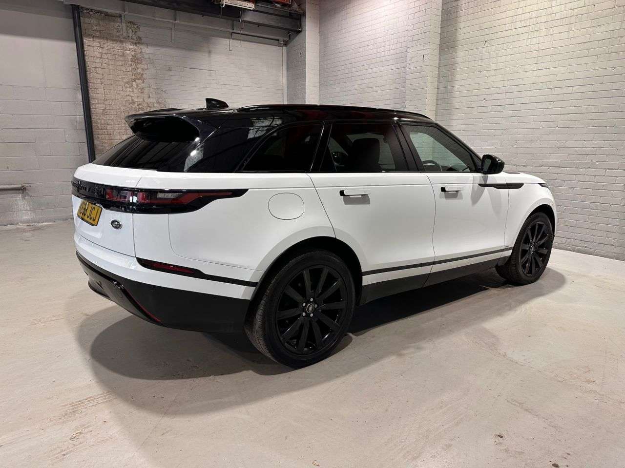 2019 LAND ROVER RANGE ROVER VELAR 2019 LAND ROVER RANGE ROVER VELAR