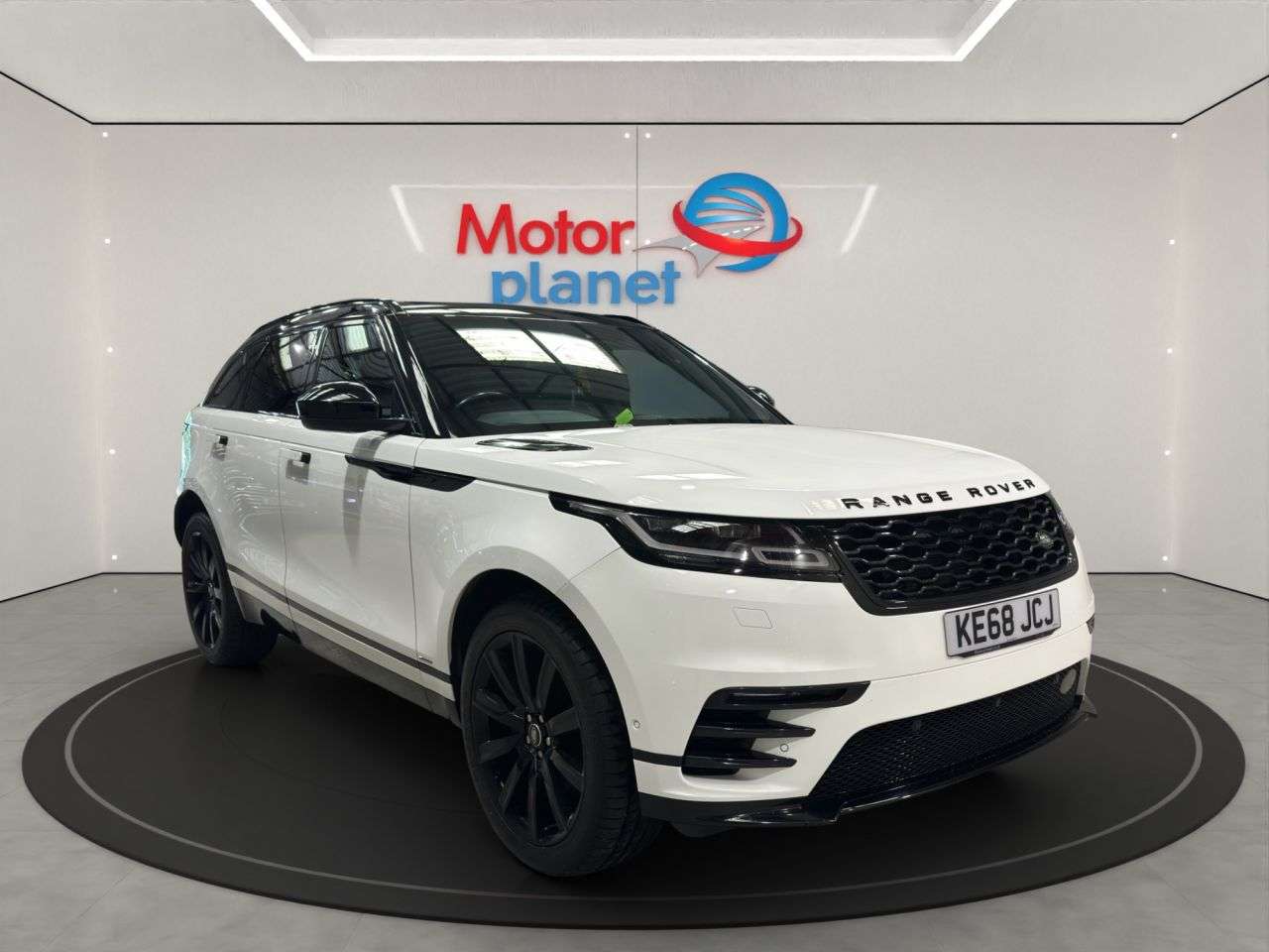 A 2019 LAND ROVER RANGE ROVER VELAR 2.0 P250 R-Dynamic HSE SUV 5dr Petrol Auto 4WD Euro 6 (s/s) (250 ps) A 2019 LAND ROVER RANGE ROVER VELAR 2.0 P250 R-Dynamic HSE SUV 5dr Petrol Auto 4WD Euro 6 (s/s) (250 ps)