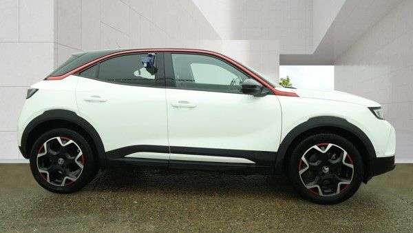 A 2022 VAUXHALL MOKKA ELECTRIC 50kWh SRi Premium SUV 5dr Electric Auto (136 ps) A 2022 VAUXHALL MOKKA ELECTRIC 50kWh SRi Premium SUV 5dr Electric Auto (136 ps)