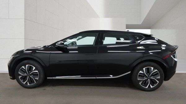 A 2023 KIA EV6 77.4kWh Air Hatchback 5dr Electric Auto (225 bhp) A 2023 KIA EV6 77.4kWh Air Hatchback 5dr Electric Auto (225 bhp)