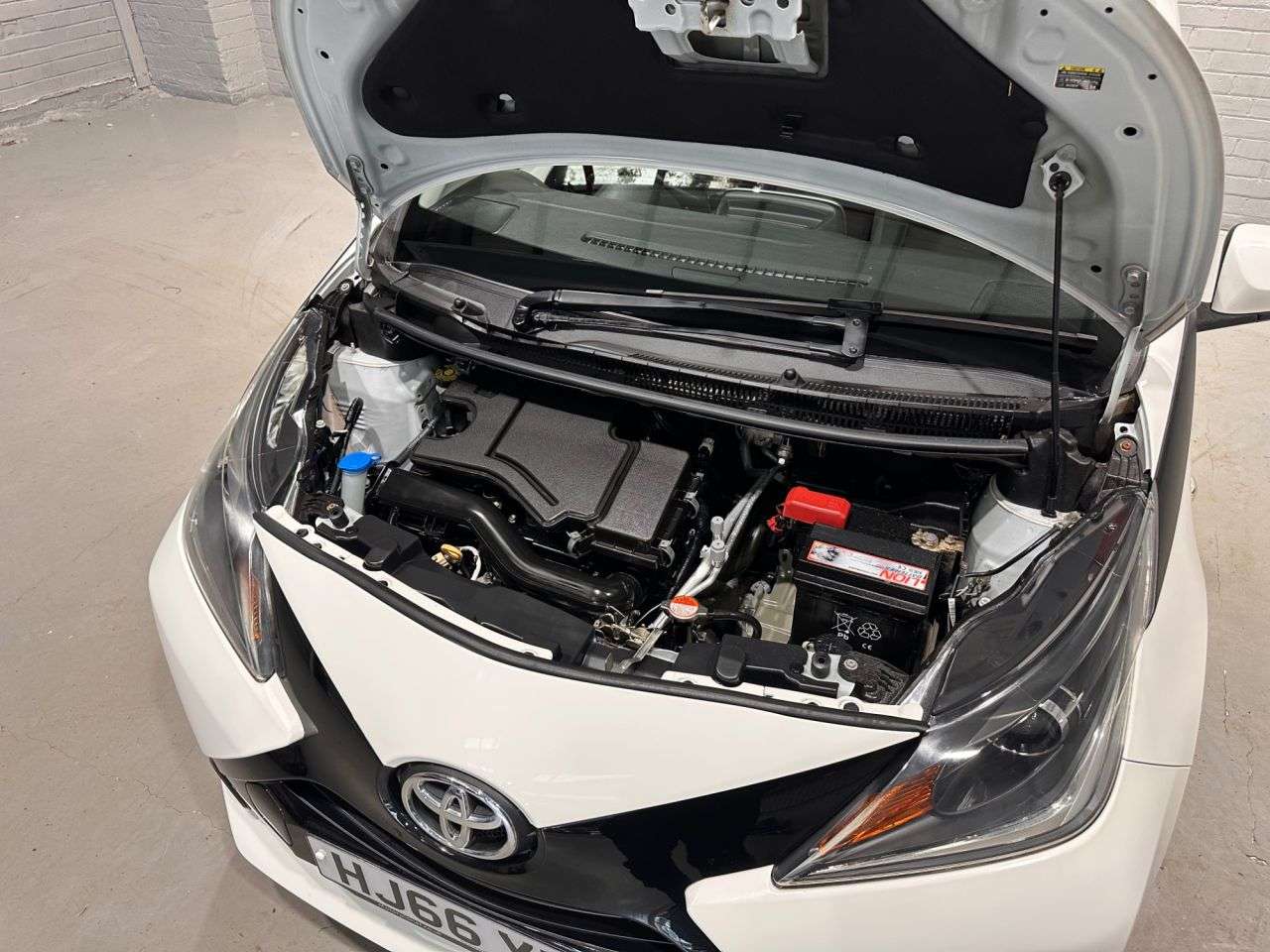 2016 TOYOTA AYGO 2016 TOYOTA AYGO