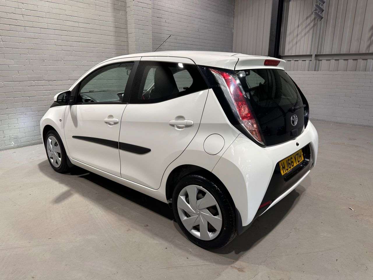 2016 TOYOTA AYGO 2016 TOYOTA AYGO