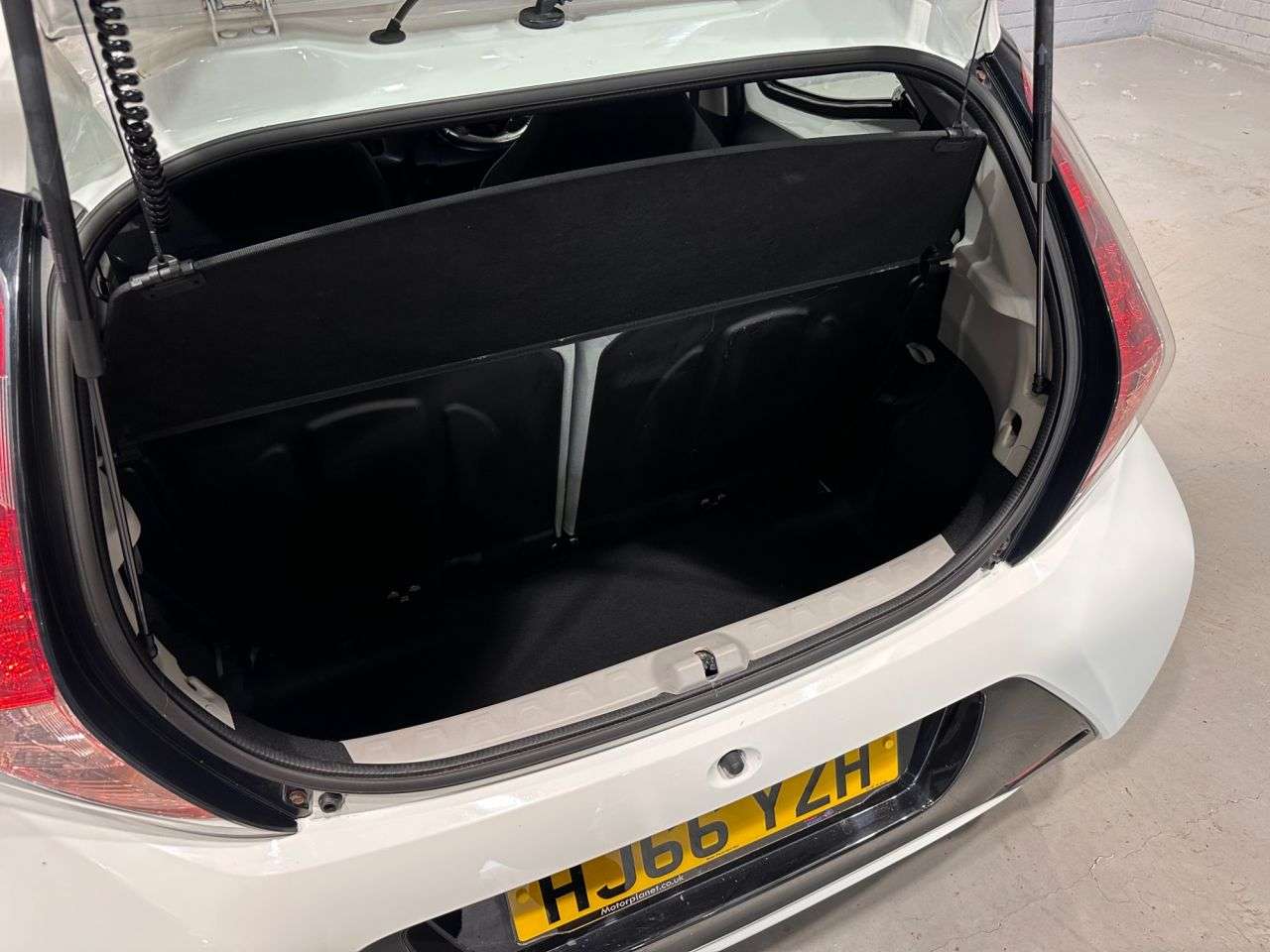 2016 TOYOTA AYGO 2016 TOYOTA AYGO