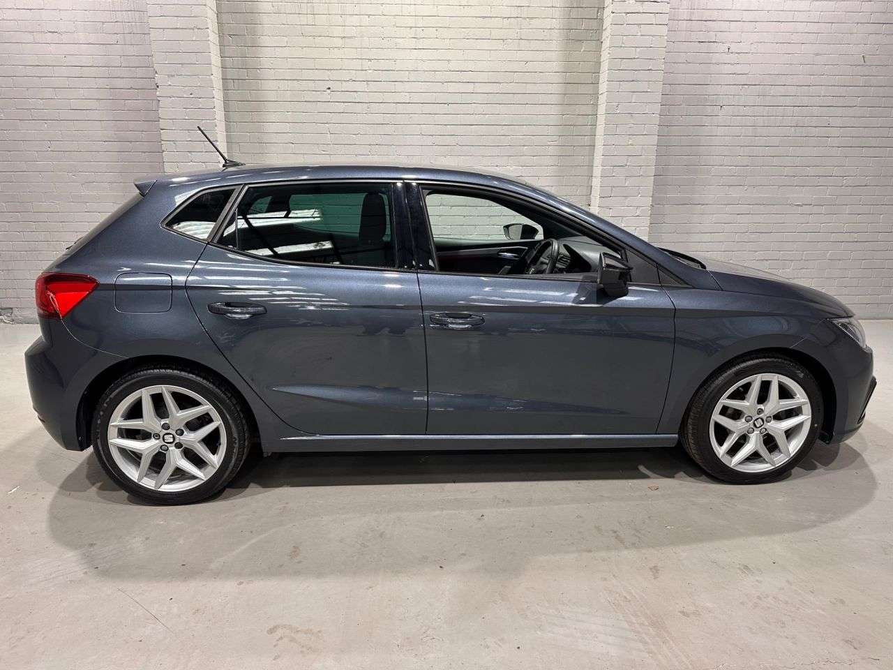 A 2020 SEAT IBIZA 1.0 TSI FR Hatchback 5dr Petrol Manual Euro 6 (s/s) GPF (95 ps) A 2020 SEAT IBIZA 1.0 TSI FR Hatchback 5dr Petrol Manual Euro 6 (s/s) GPF (95 ps)