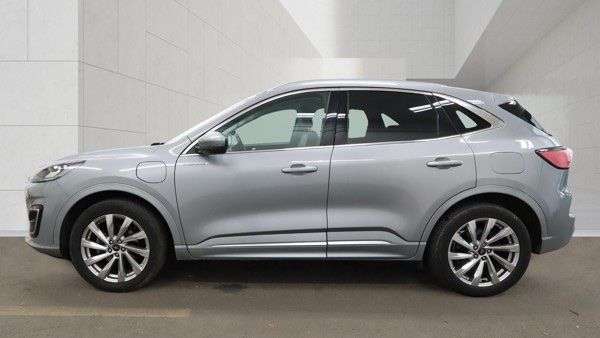 A 2023 FORD KUGA 2.5 Duratec 14.4kWh Vignale SUV 5dr Petrol Plug-in Hybrid CVT Euro 6 (s/s) A 2023 FORD KUGA 2.5 Duratec 14.4kWh Vignale SUV 5dr Petrol Plug-in Hybrid CVT Euro 6 (s/s)