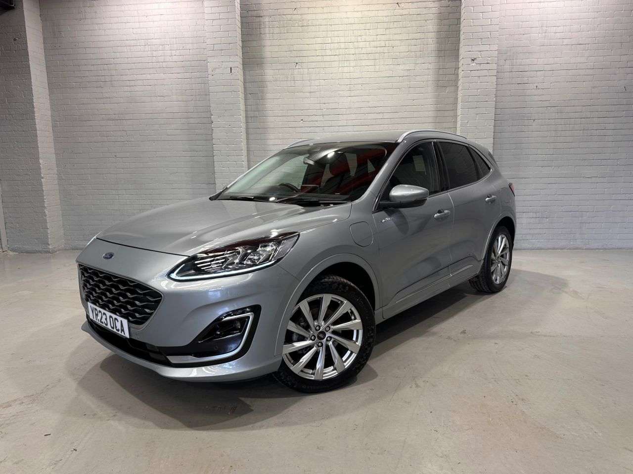 A 2023 FORD KUGA 2.5 Duratec 14.4kWh Vignale SUV 5dr Petrol Plug-in Hybrid CVT Euro 6 (s/s) A 2023 FORD KUGA 2.5 Duratec 14.4kWh Vignale SUV 5dr Petrol Plug-in Hybrid CVT Euro 6 (s/s)