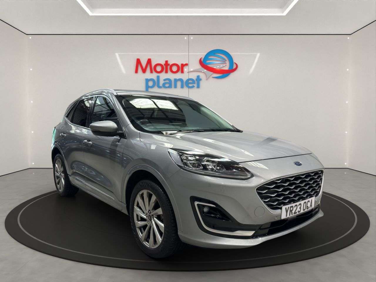 A 2023 FORD KUGA 2.5 Duratec 14.4kWh Vignale SUV 5dr Petrol Plug-in Hybrid CVT Euro 6 (s/s) A 2023 FORD KUGA 2.5 Duratec 14.4kWh Vignale SUV 5dr Petrol Plug-in Hybrid CVT Euro 6 (s/s)