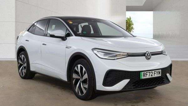 A 2023 VOLKSWAGEN ID.5 Pro 77kWh Style SUV 5dr Electric Auto (174 ps) A 2023 VOLKSWAGEN ID.5 Pro 77kWh Style SUV 5dr Electric Auto (174 ps)