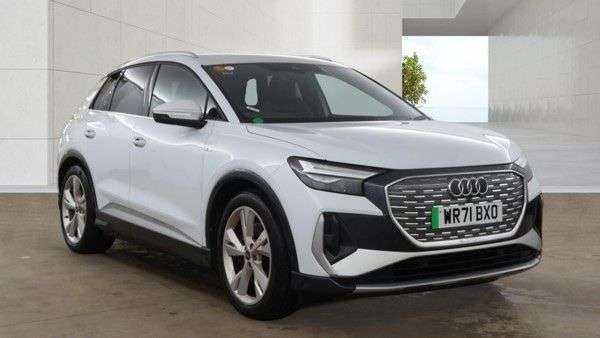 A 2021 AUDI Q4 E-TRON 40 S line SUV 5dr Electric Auto 82kWh (204 ps) A 2021 AUDI Q4 E-TRON 40 S line SUV 5dr Electric Auto 82kWh (204 ps)