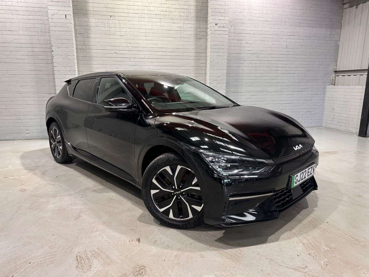 A 2022 KIA EV6 77.4kWh GT-Line Hatchback 5dr Electric Auto AWD (320 bhp) A 2022 KIA EV6 77.4kWh GT-Line Hatchback 5dr Electric Auto AWD (320 bhp)
