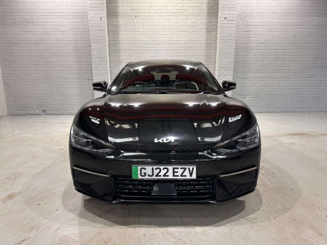 A 2022 KIA EV6 77.4kWh GT-Line Hatchback 5dr Electric Auto AWD (320 bhp) A 2022 KIA EV6 77.4kWh GT-Line Hatchback 5dr Electric Auto AWD (320 bhp)