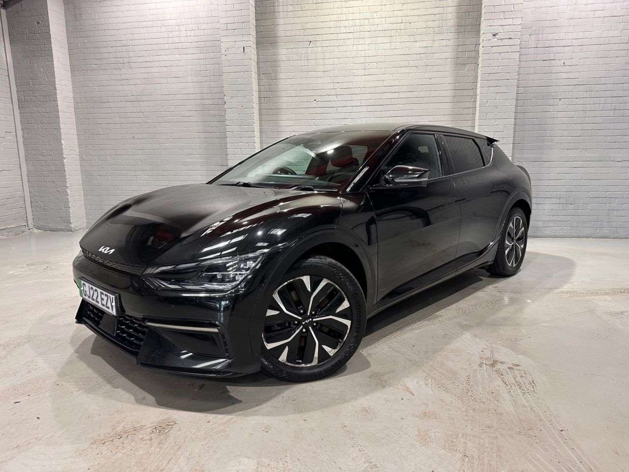 A 2022 KIA EV6 77.4kWh GT-Line Hatchback 5dr Electric Auto AWD (320 bhp) A 2022 KIA EV6 77.4kWh GT-Line Hatchback 5dr Electric Auto AWD (320 bhp)