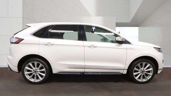 A 2017 FORD EDGE 2.0 TDCi Vignale SUV 5dr Diesel Powershift AWD Euro 6 (s/s) (210 ps) A 2017 FORD EDGE 2.0 TDCi Vignale SUV 5dr Diesel Powershift AWD Euro 6 (s/s) (210 ps)