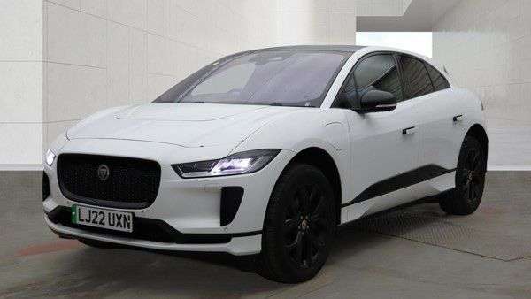 A 2022 JAGUAR I-PACE 400 90kWh HSE Black SUV 5dr Electric Auto 4WD (400 ps) A 2022 JAGUAR I-PACE 400 90kWh HSE Black SUV 5dr Electric Auto 4WD (400 ps)