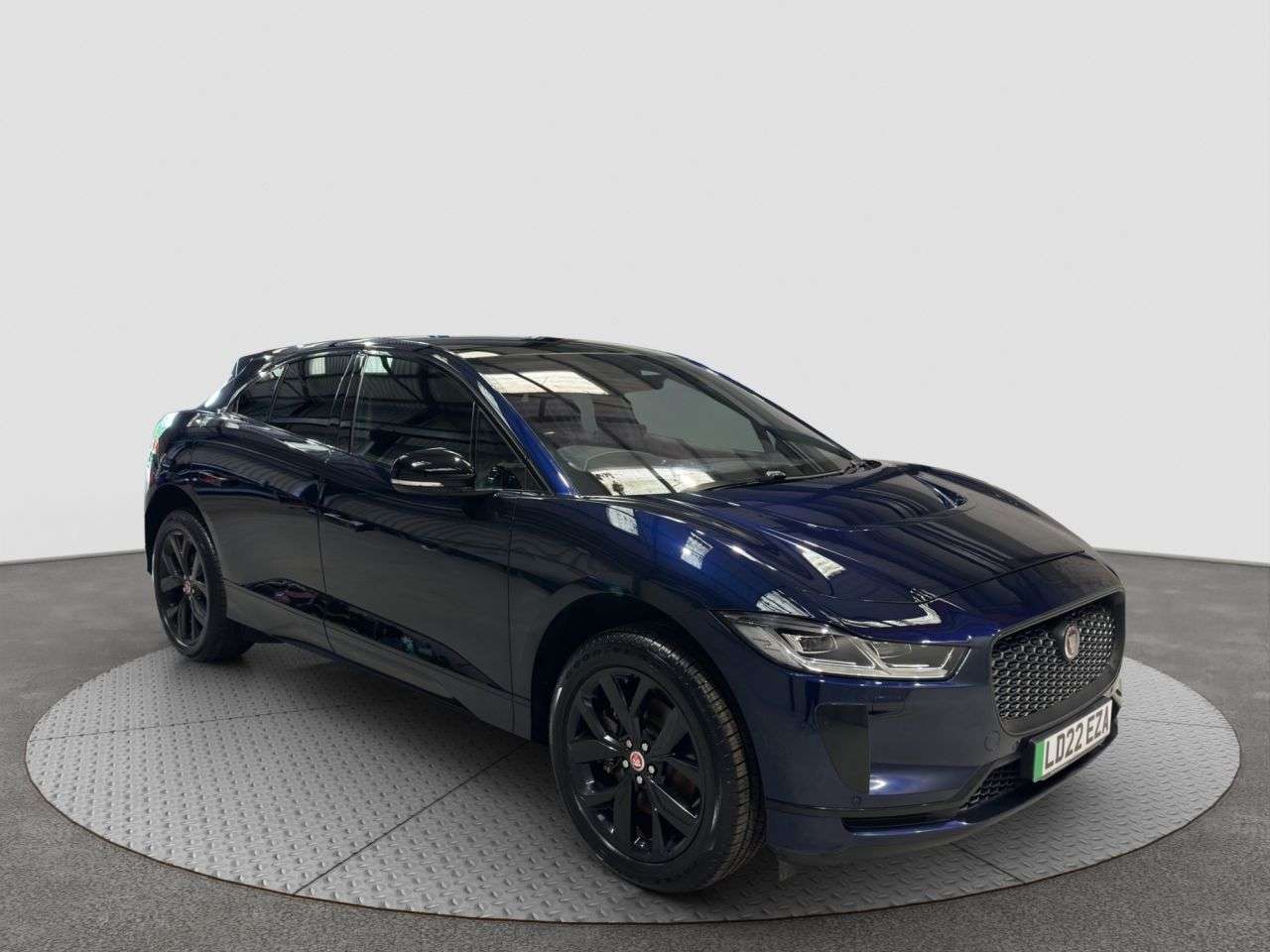 A 2022 JAGUAR I-PACE 400 90kWh Black SUV 5dr Electric Auto 4WD (400 ps) A 2022 JAGUAR I-PACE 400 90kWh Black SUV 5dr Electric Auto 4WD (400 ps)