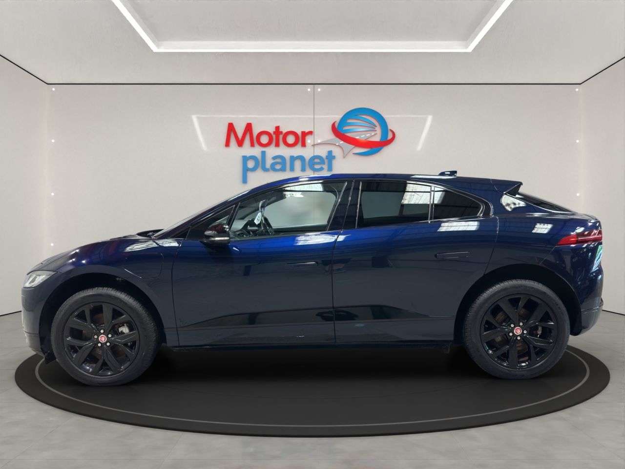 A 2022 JAGUAR I-PACE 400 90kWh Black SUV 5dr Electric Auto 4WD (400 ps) A 2022 JAGUAR I-PACE 400 90kWh Black SUV 5dr Electric Auto 4WD (400 ps)