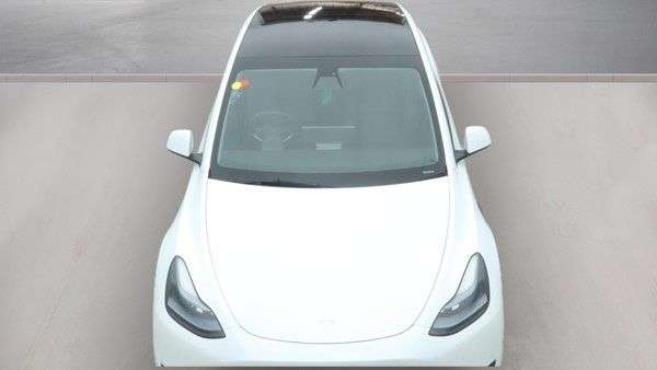 A 2023 TESLA MODEL Y SUV 5dr Electric Auto RWD (346 ps) A 2023 TESLA MODEL Y SUV 5dr Electric Auto RWD (346 ps)