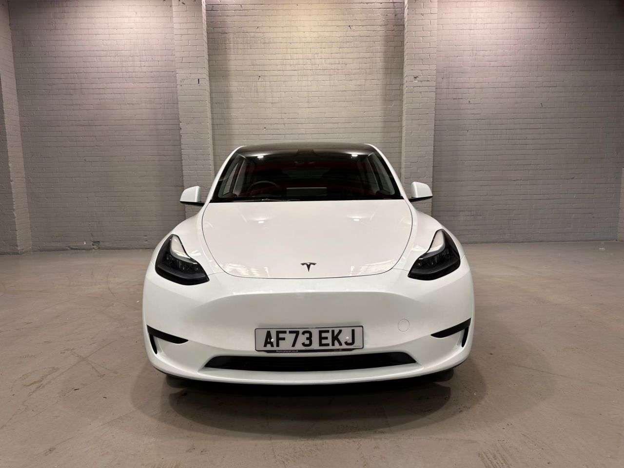A 2023 TESLA MODEL Y SUV 5dr Electric Auto RWD (346 ps) A 2023 TESLA MODEL Y SUV 5dr Electric Auto RWD (346 ps)
