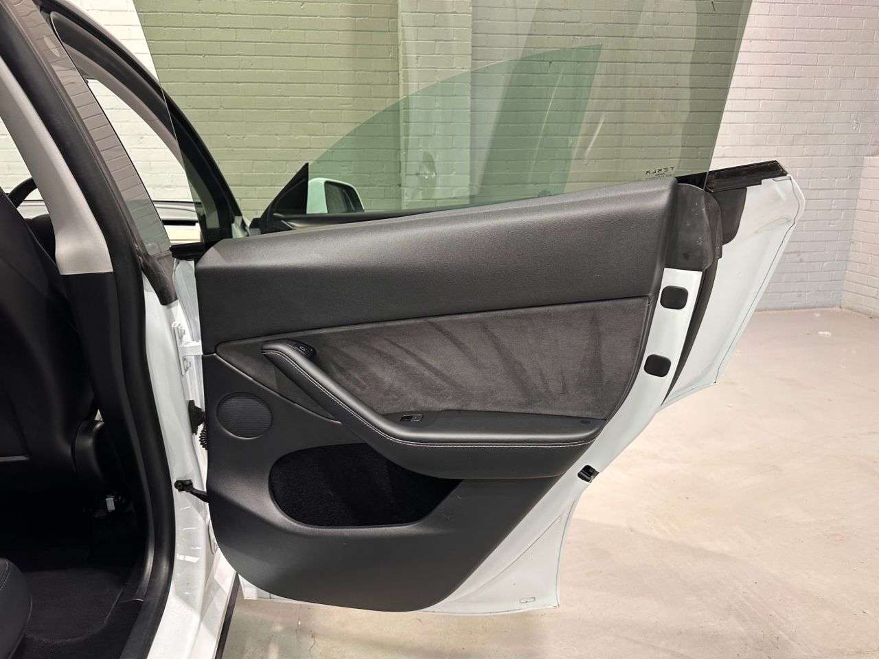 2023 TESLA MODEL Y 2023 TESLA MODEL Y