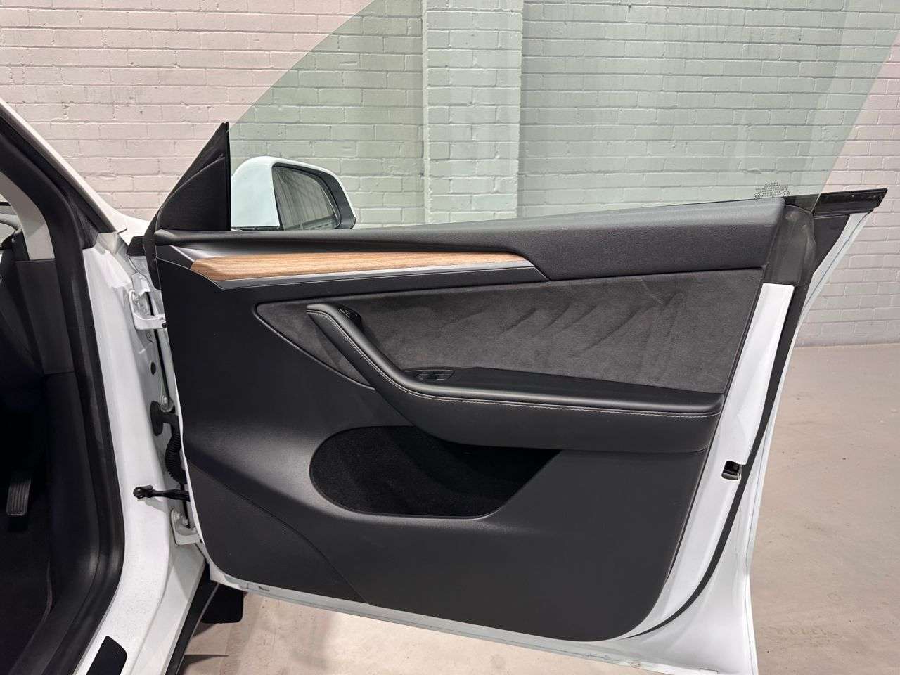 2023 TESLA MODEL Y 2023 TESLA MODEL Y