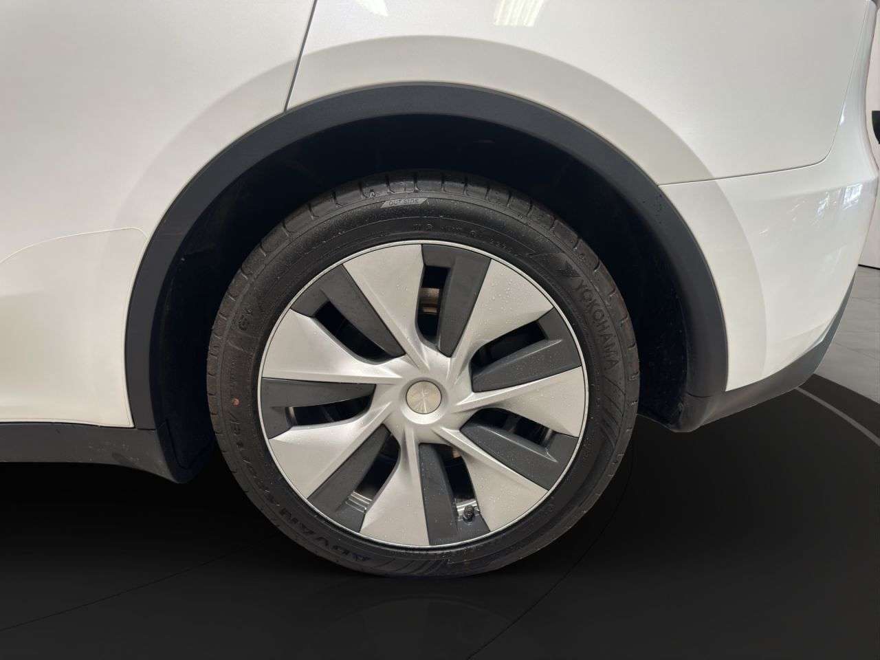 2023 TESLA MODEL Y 2023 TESLA MODEL Y