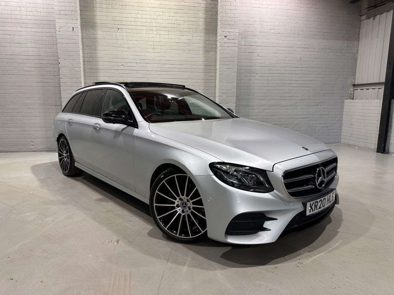 A 2020 MERCEDES-BENZ E-CLASS 2.0 E300d AMG Line Night Edition (Premium Plus) Estate 5dr Diesel G-Tronic+ A 2020 MERCEDES-BENZ E-CLASS 2.0 E300d AMG Line Night Edition (Premium Plus) Estate 5dr Diesel G-Tronic+