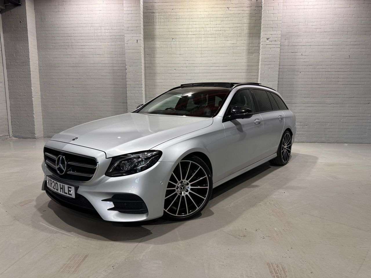 A 2020 MERCEDES-BENZ E-CLASS 2.0 E300d AMG Line Night Edition (Premium Plus) Estate 5dr Diesel G-Tronic+ A 2020 MERCEDES-BENZ E-CLASS 2.0 E300d AMG Line Night Edition (Premium Plus) Estate 5dr Diesel G-Tronic+