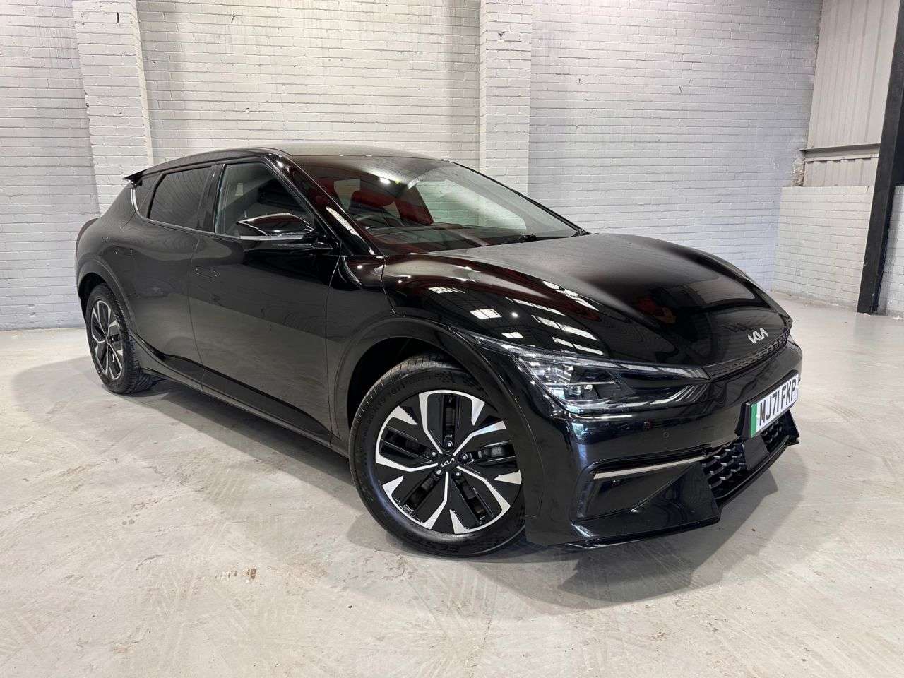 A 2021 KIA EV6 77.4kWh GT-Line Hatchback 5dr Electric Auto (225 bhp) A 2021 KIA EV6 77.4kWh GT-Line Hatchback 5dr Electric Auto (225 bhp)