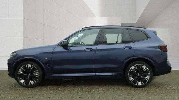 A 2023 BMW IX3 80kWh M Sport Pro SUV 5dr Electric Auto (286 ps) A 2023 BMW IX3 80kWh M Sport Pro SUV 5dr Electric Auto (286 ps)