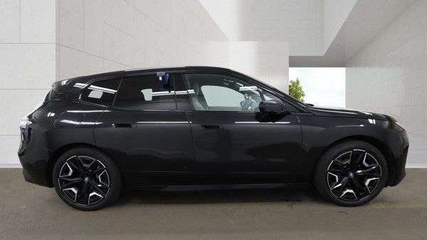 A 2022 BMW IX 40 76.6kWh M Sport Edition SUV 5dr Electric Auto xDrive (326 ps) A 2022 BMW IX 40 76.6kWh M Sport Edition SUV 5dr Electric Auto xDrive (326 ps)