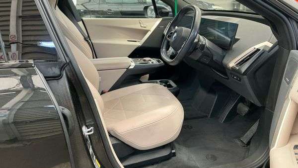2022 BMW IX 2022 BMW IX