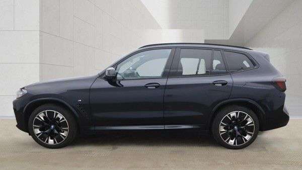 A 2022 BMW IX3 80kWh M Sport Pro SUV 5dr Electric Auto (286 ps) A 2022 BMW IX3 80kWh M Sport Pro SUV 5dr Electric Auto (286 ps)