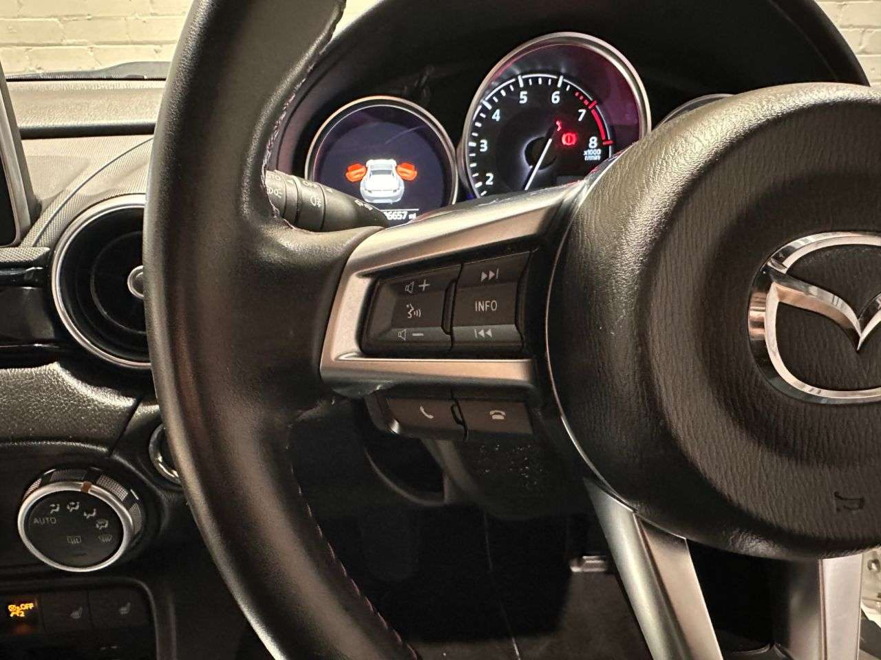 2018 MAZDA MX-5 RF 2018 MAZDA MX-5 RF