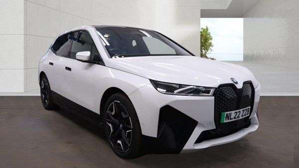 A 2022 BMW IX 40 76.6kWh M Sport SUV 5dr Electric Auto xDrive (326 ps) A 2022 BMW IX 40 76.6kWh M Sport SUV 5dr Electric Auto xDrive (326 ps)