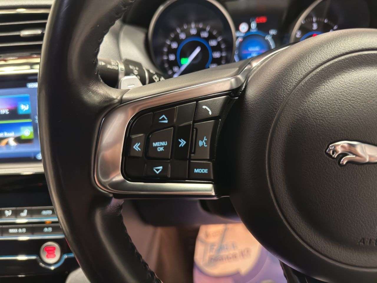2017 JAGUAR F-PACE 2017 JAGUAR F-PACE