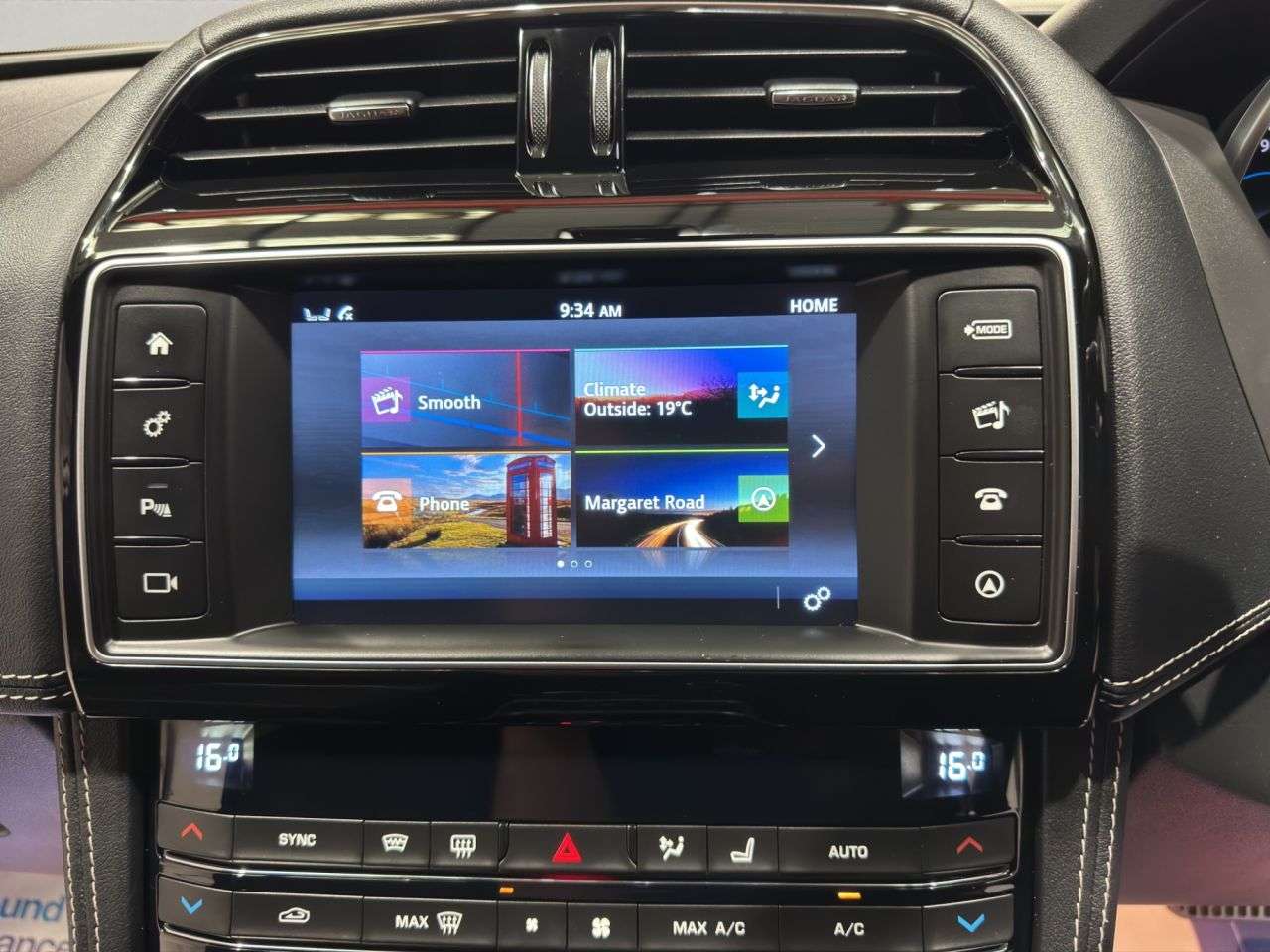 2017 JAGUAR F-PACE 2017 JAGUAR F-PACE