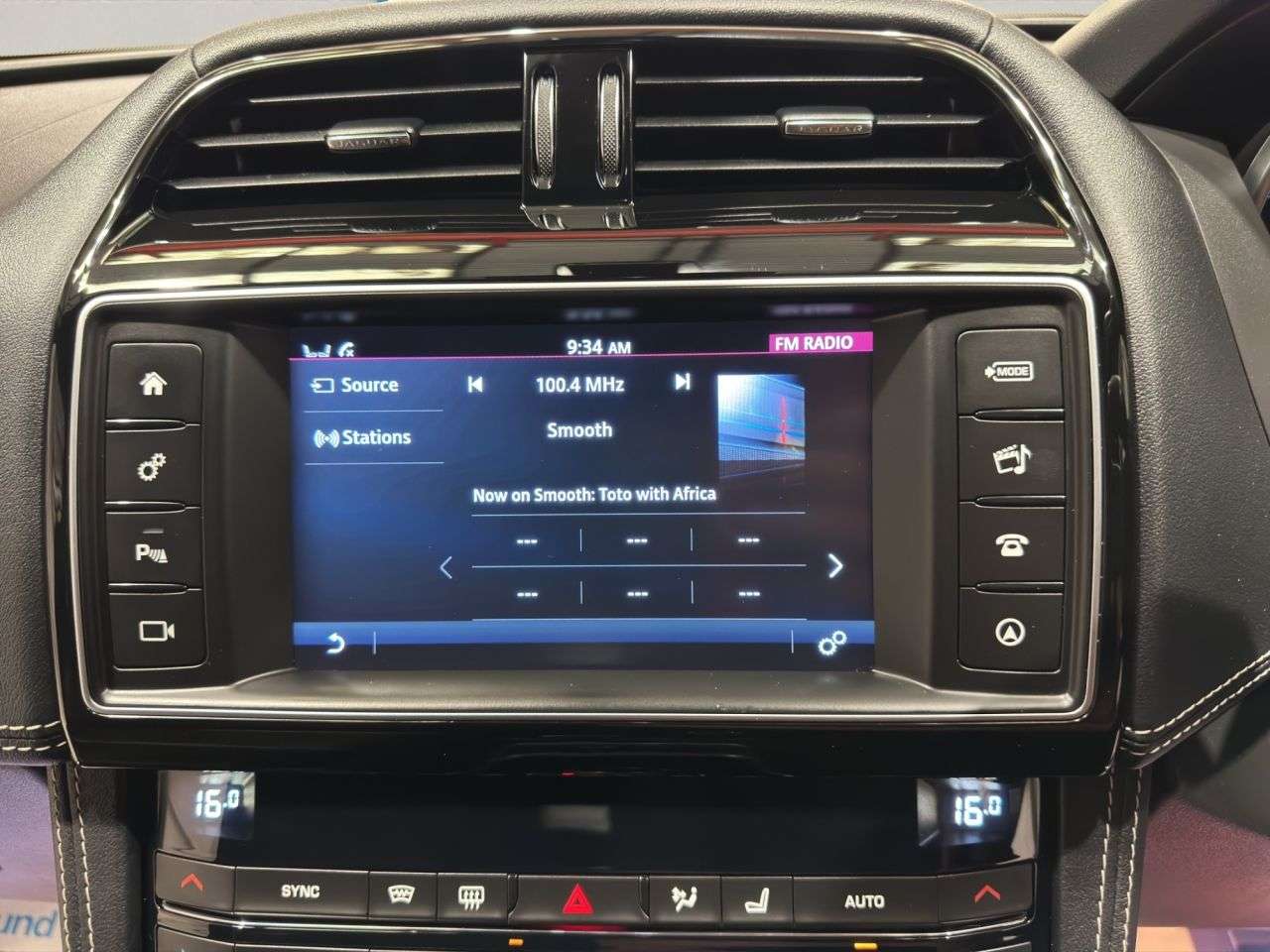 2017 JAGUAR F-PACE 2017 JAGUAR F-PACE