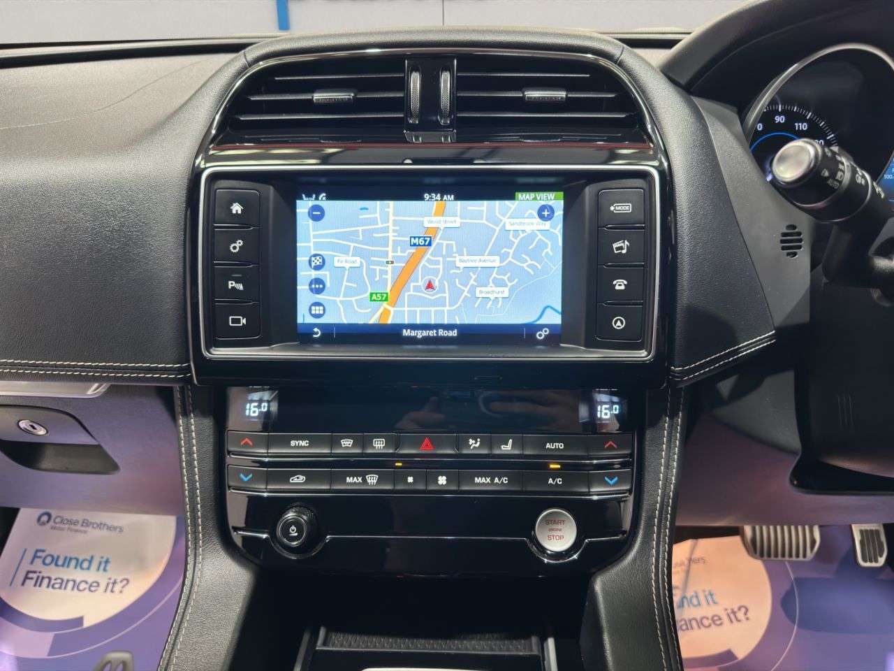 2017 JAGUAR F-PACE 2017 JAGUAR F-PACE