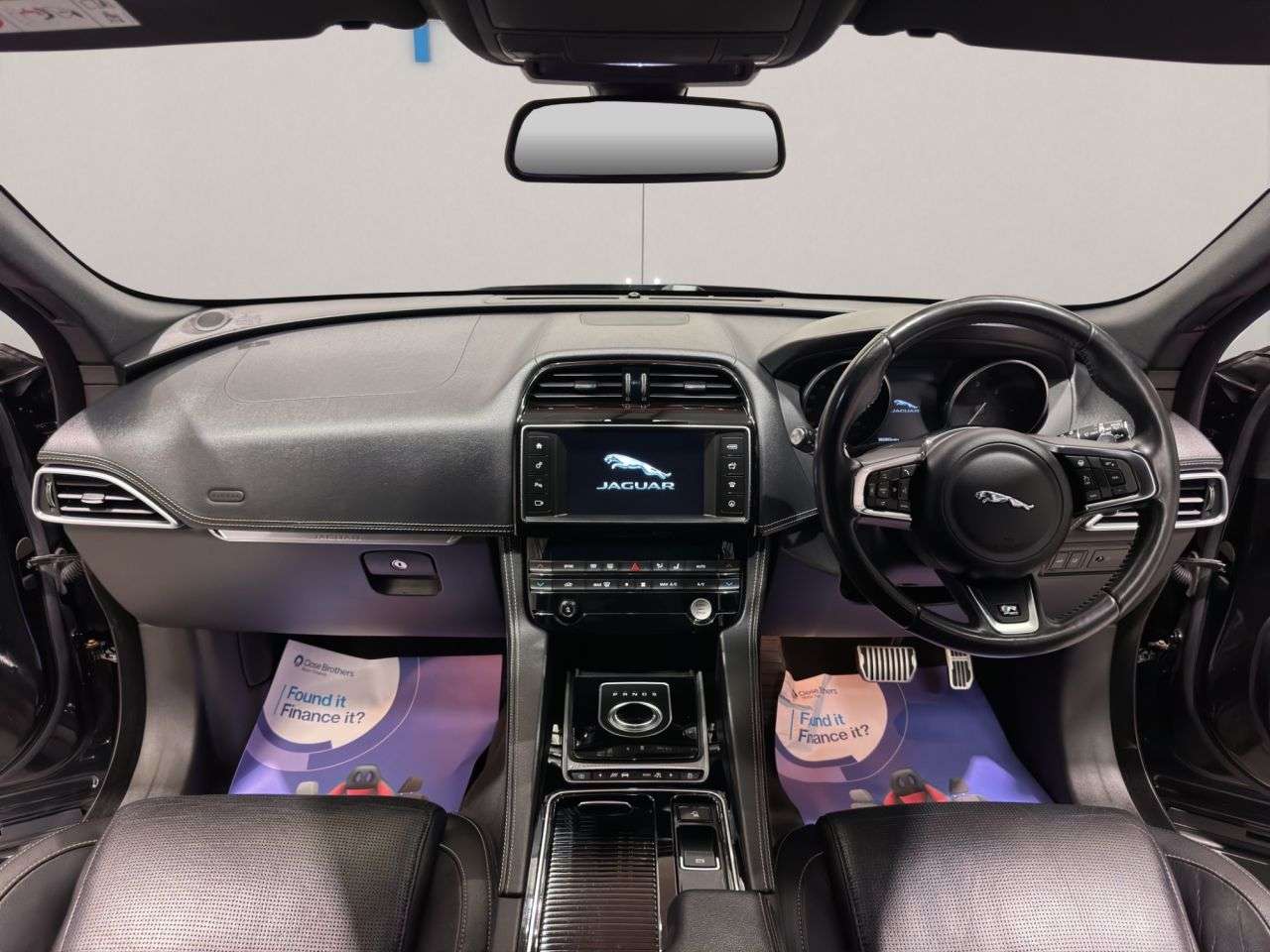 2017 JAGUAR F-PACE 2017 JAGUAR F-PACE