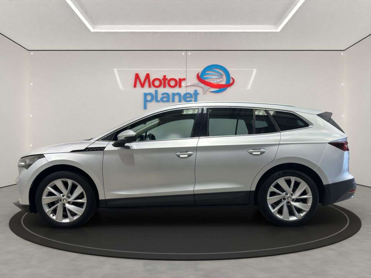 A 2021 SKODA ENYAQ iV 62kWh 60 SUV 5dr Electric Auto (179 ps) A 2021 SKODA ENYAQ iV 62kWh 60 SUV 5dr Electric Auto (179 ps)