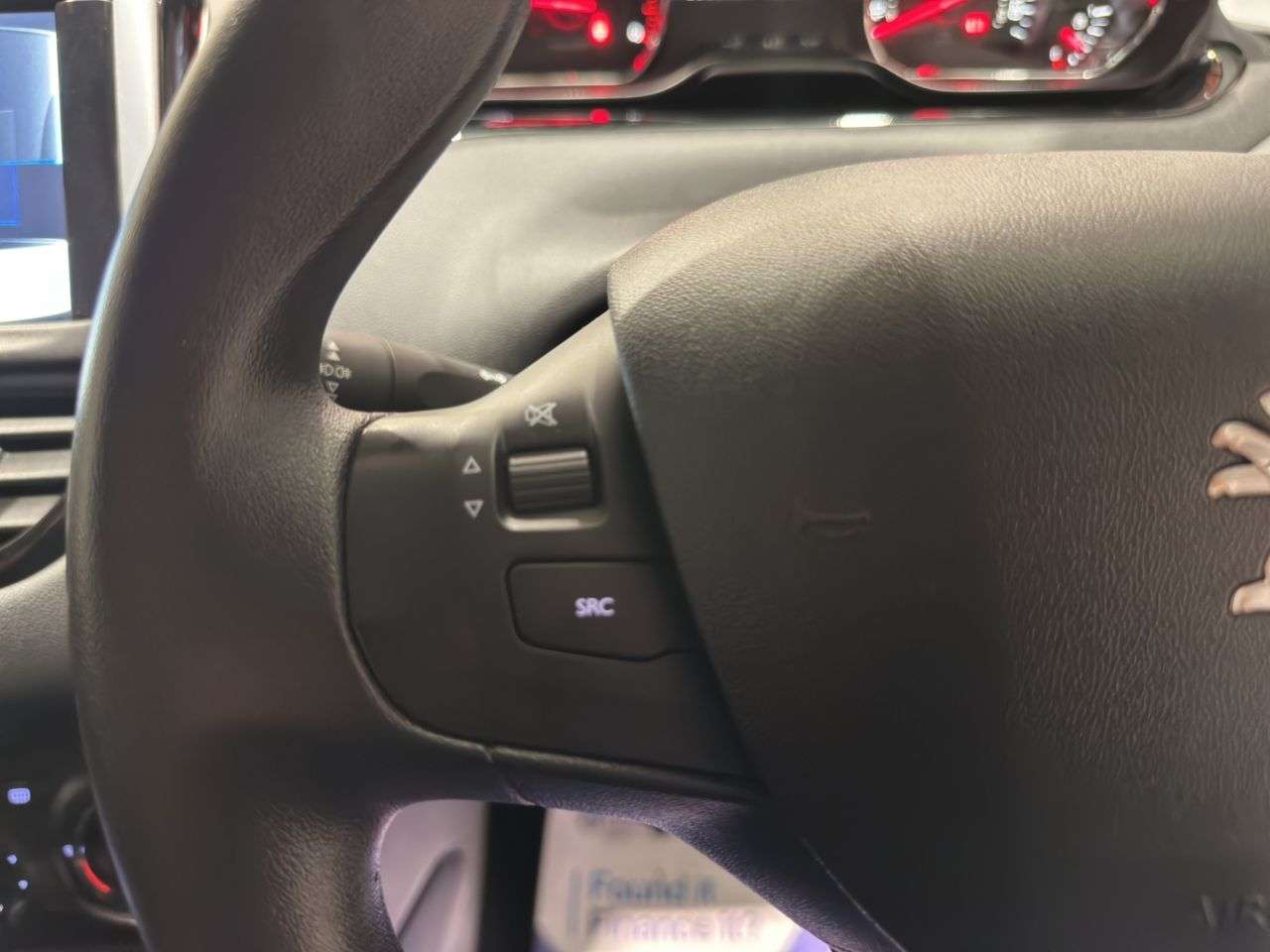 2014 PEUGEOT 208 2014 PEUGEOT 208