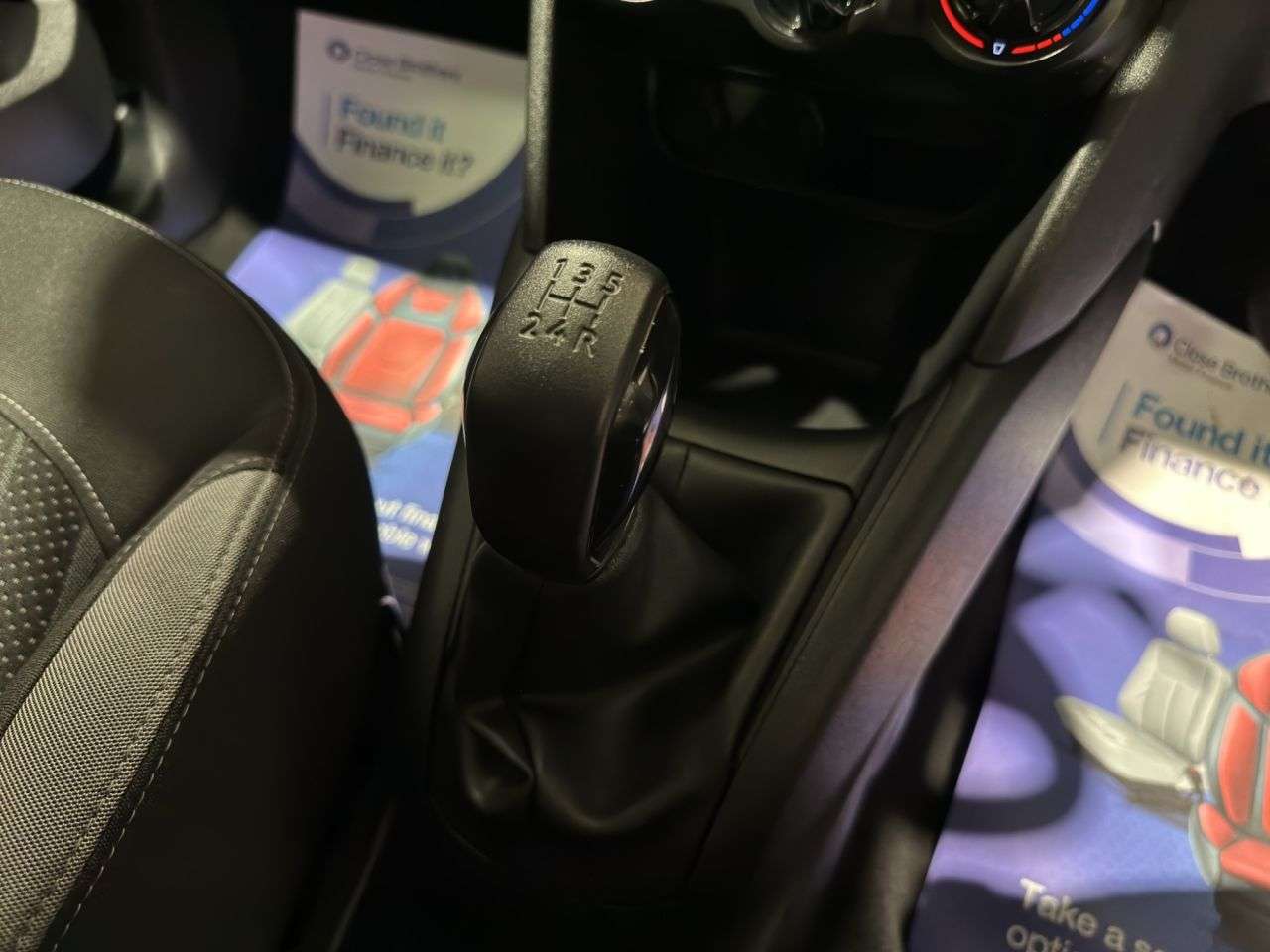 2014 PEUGEOT 208 2014 PEUGEOT 208