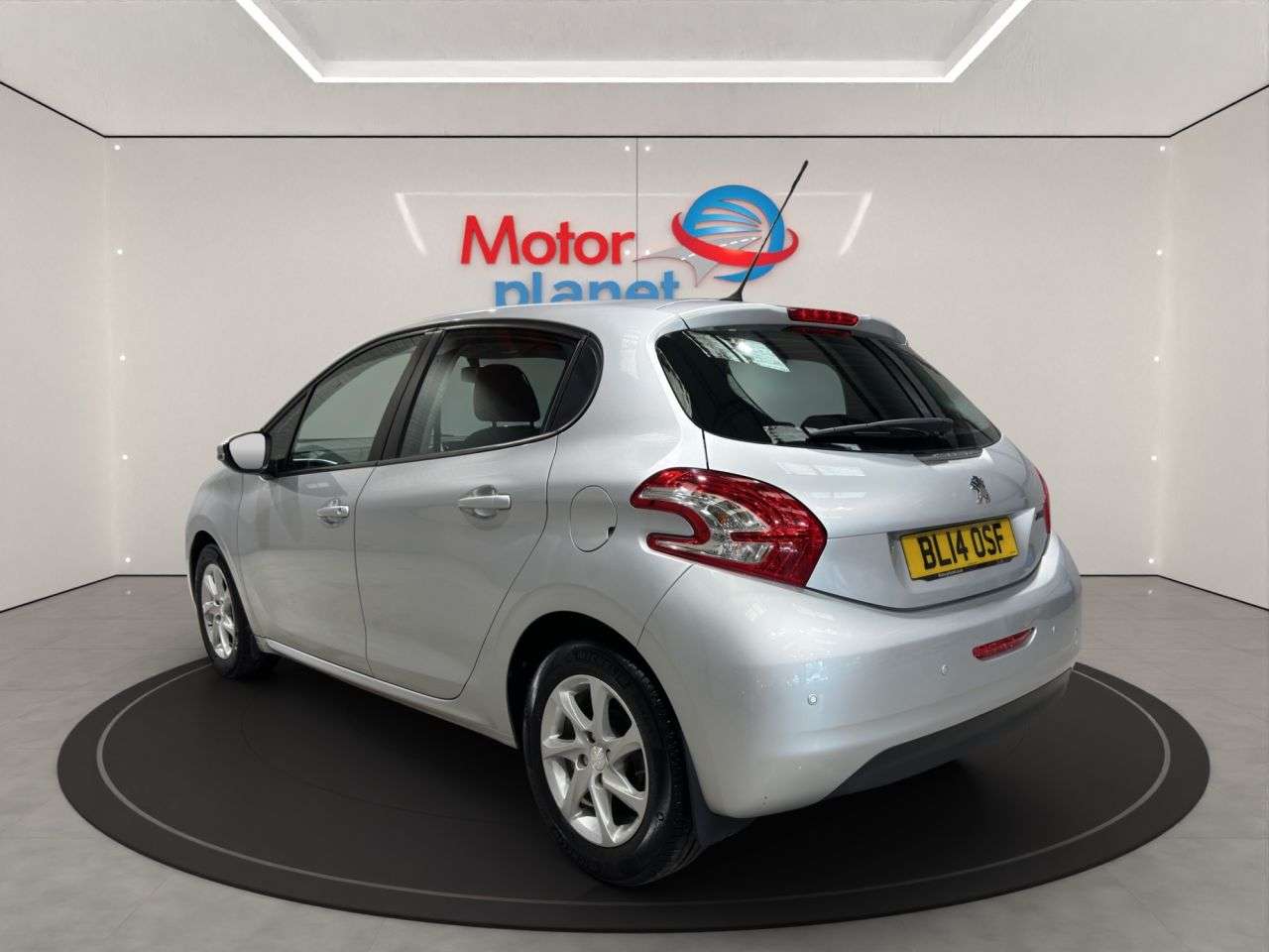 2014 PEUGEOT 208 2014 PEUGEOT 208