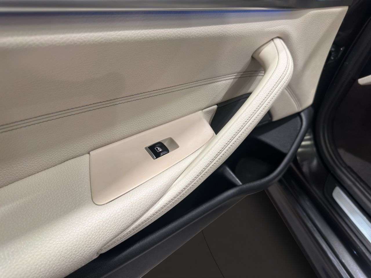 2020 BMW 5 SERIES 2020 BMW 5 SERIES