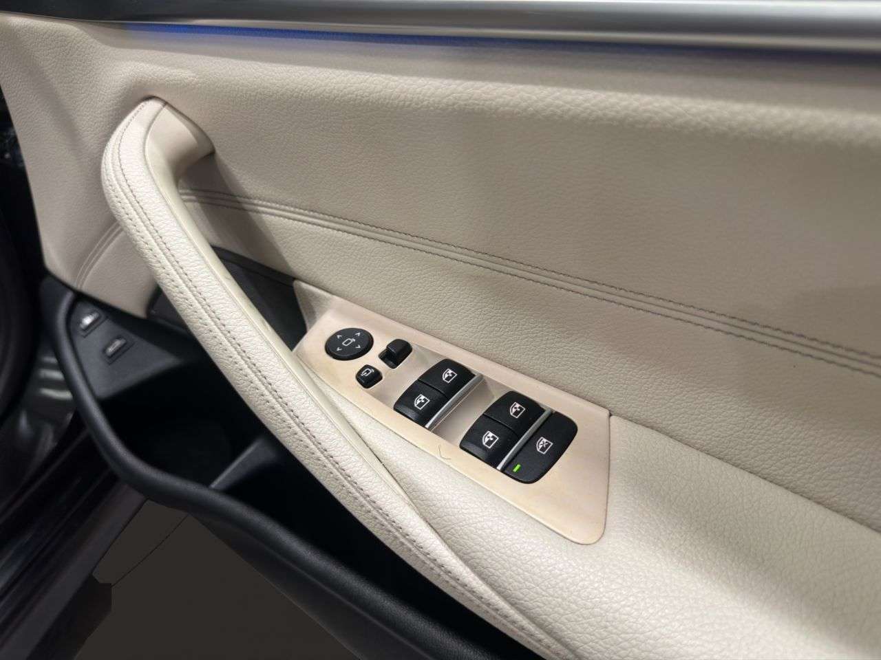2020 BMW 5 SERIES 2020 BMW 5 SERIES