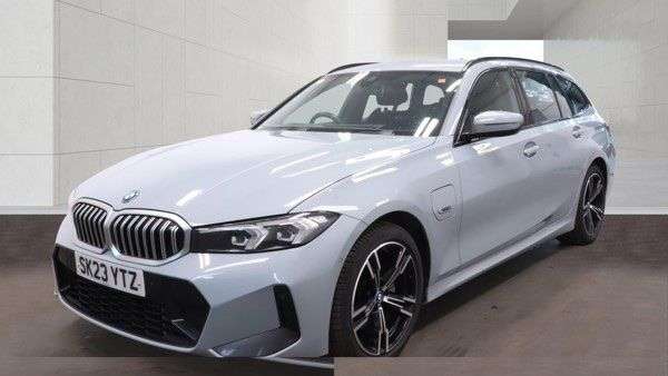 A 2023 BMW 3 SERIES 2.0 330e 12kWh M Sport Touring 5dr Petrol Plug-in Hybrid Auto Euro 6 (s/s) A 2023 BMW 3 SERIES 2.0 330e 12kWh M Sport Touring 5dr Petrol Plug-in Hybrid Auto Euro 6 (s/s)