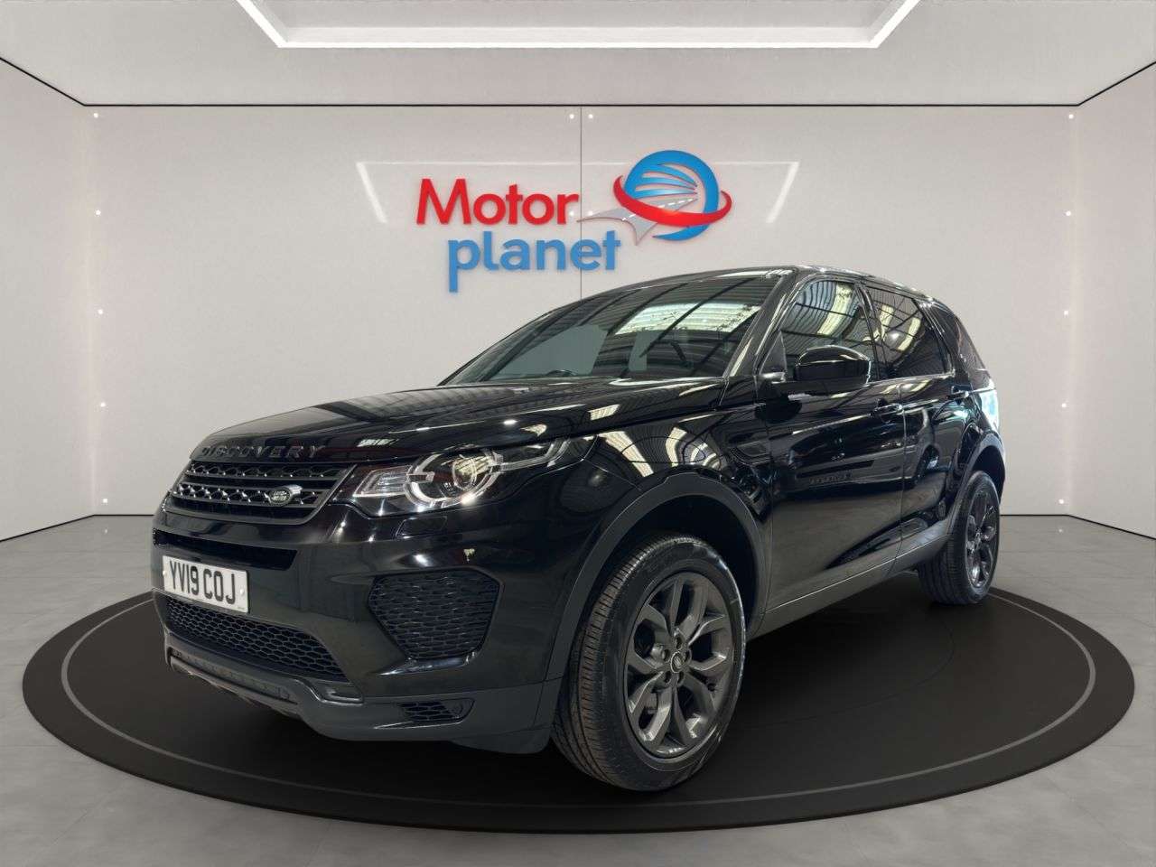 A 2019 LAND ROVER DISCOVERY SPORT 2.0 TD4 Landmark SUV 5dr Diesel Auto 4WD Euro 6 (s/s) (180 ps) A 2019 LAND ROVER DISCOVERY SPORT 2.0 TD4 Landmark SUV 5dr Diesel Auto 4WD Euro 6 (s/s) (180 ps)