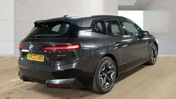 A 2022 BMW IX 40 76.6kWh M Sport SUV 5dr Electric Auto xDrive (326 ps) A 2022 BMW IX 40 76.6kWh M Sport SUV 5dr Electric Auto xDrive (326 ps)