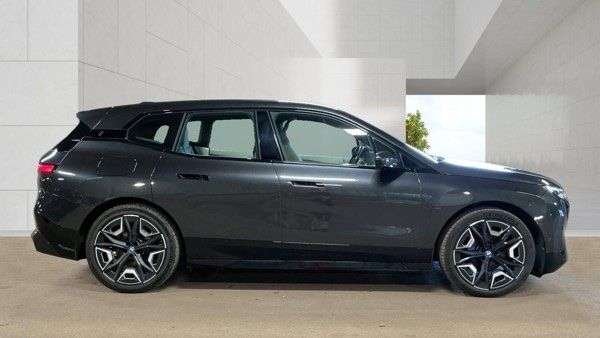 2022 BMW IX 2022 BMW IX